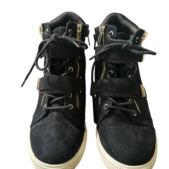 Black foam wedge sneaker size 8 - Picture 3 of 6